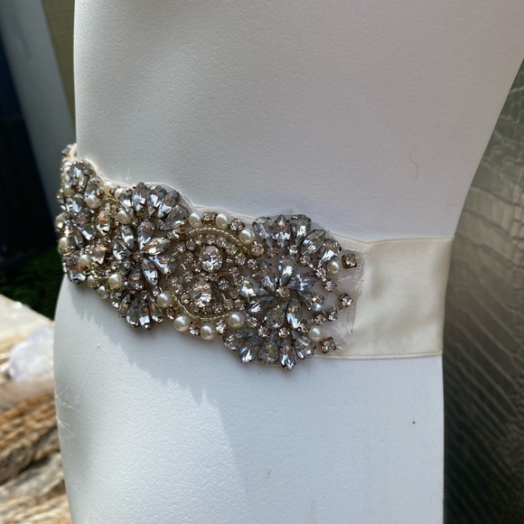 Bridal sash ivory - Picture 3 of 7